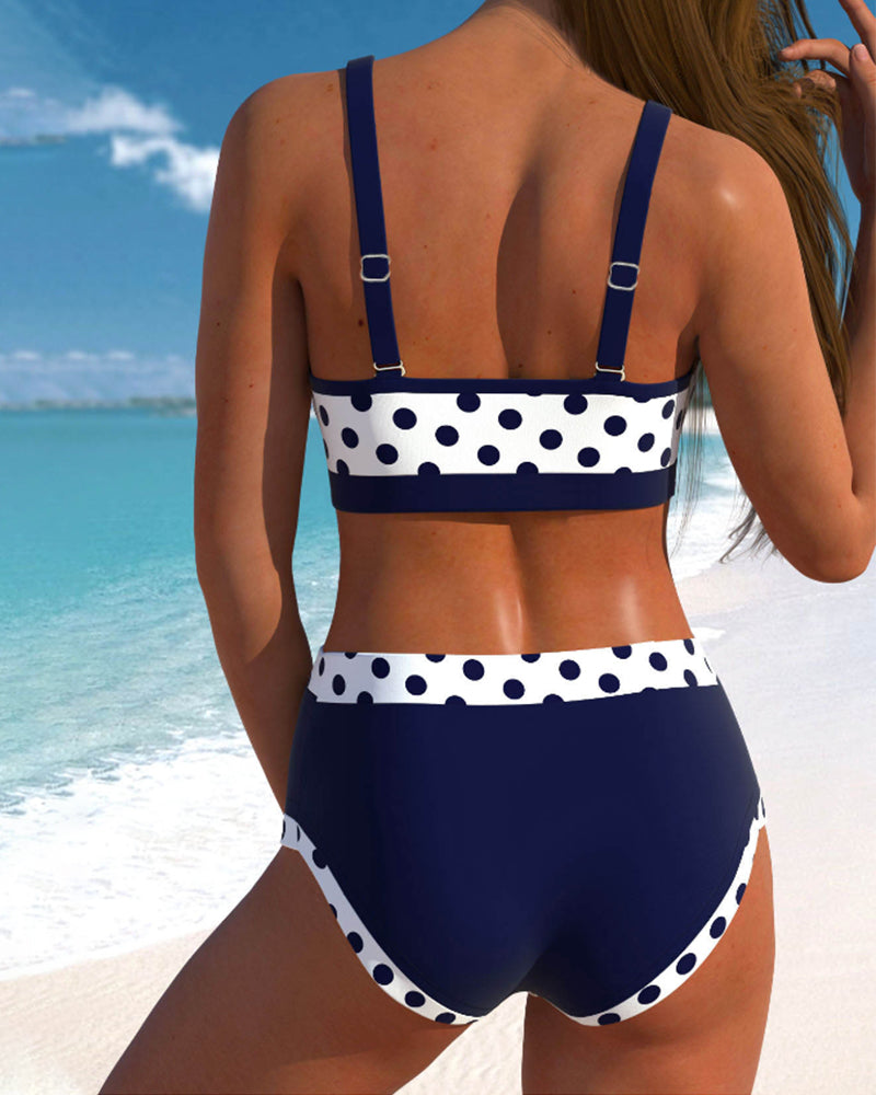 Liesbeth - Högmidjad prickig bikini med patchworkdesign